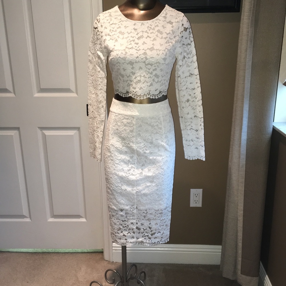 Marciano skirt set